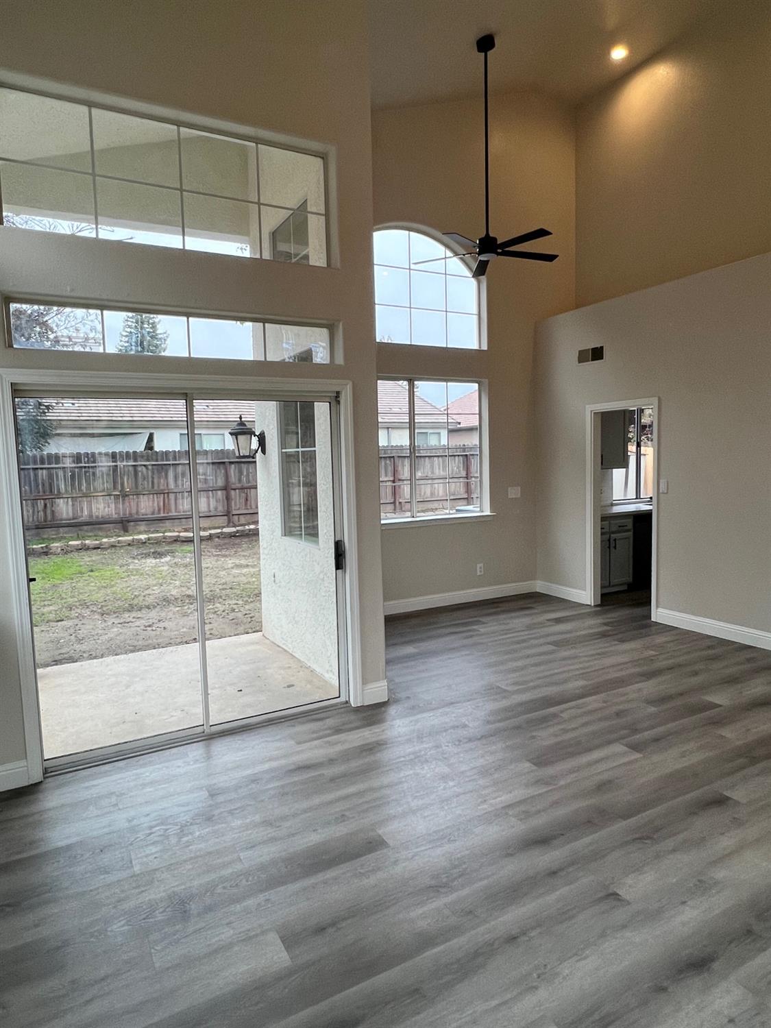 5930 W Birch Ave, Fresno, CA 93722