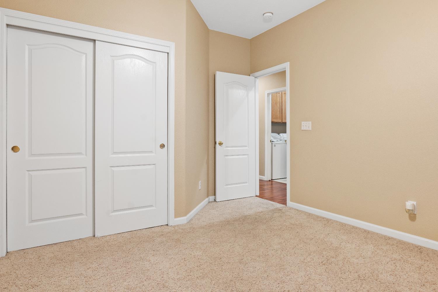 2302 E Rush Ave, Fresno, CA 93730