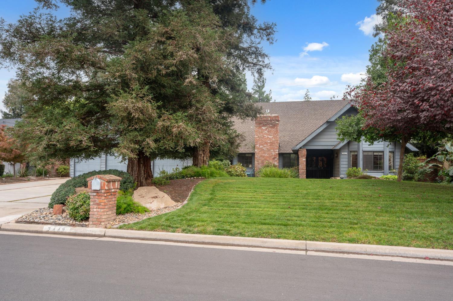7442 N Tahan Ave, Fresno, CA 93711