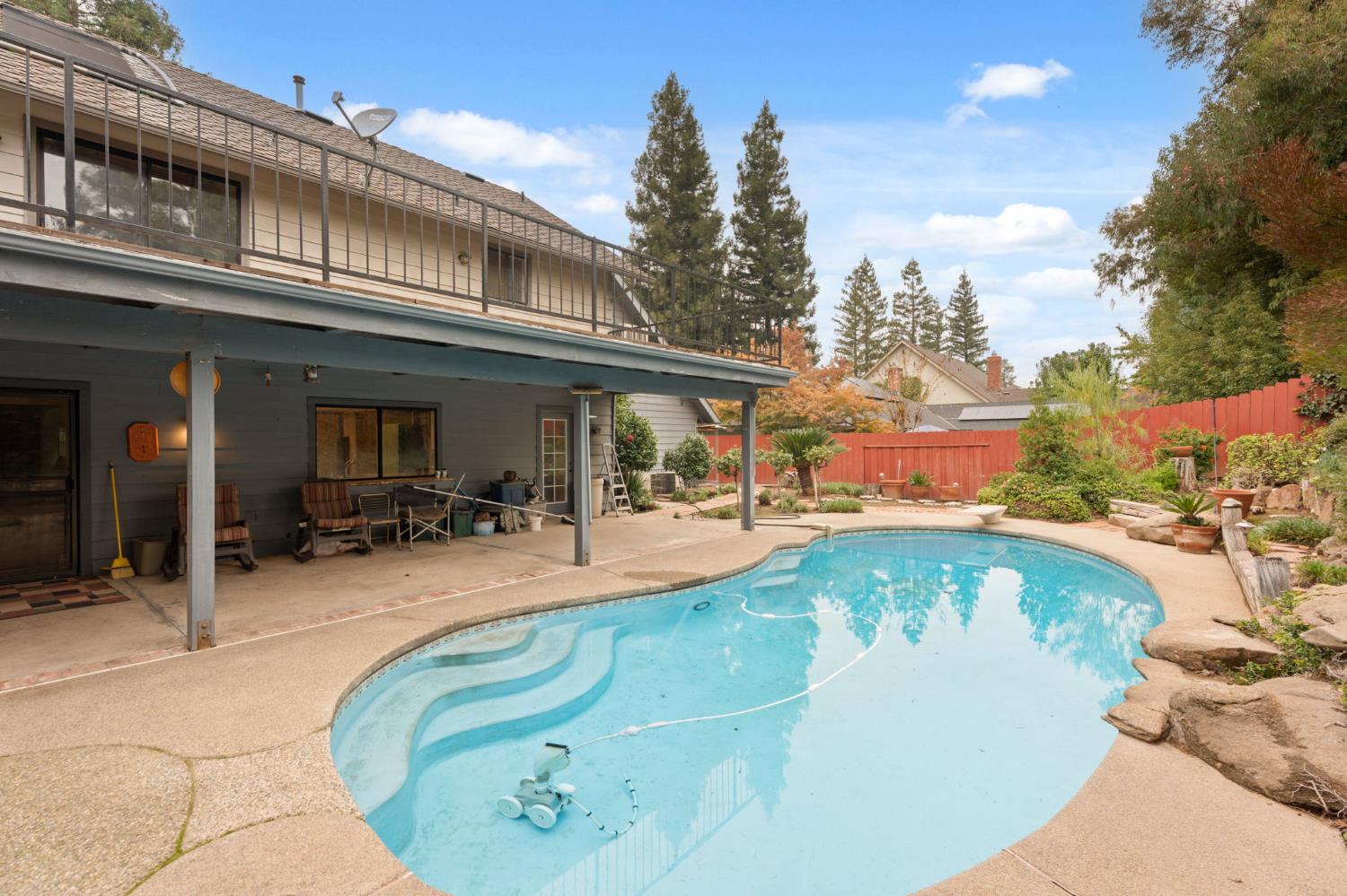 7442 N Tahan Ave, Fresno, CA 93711