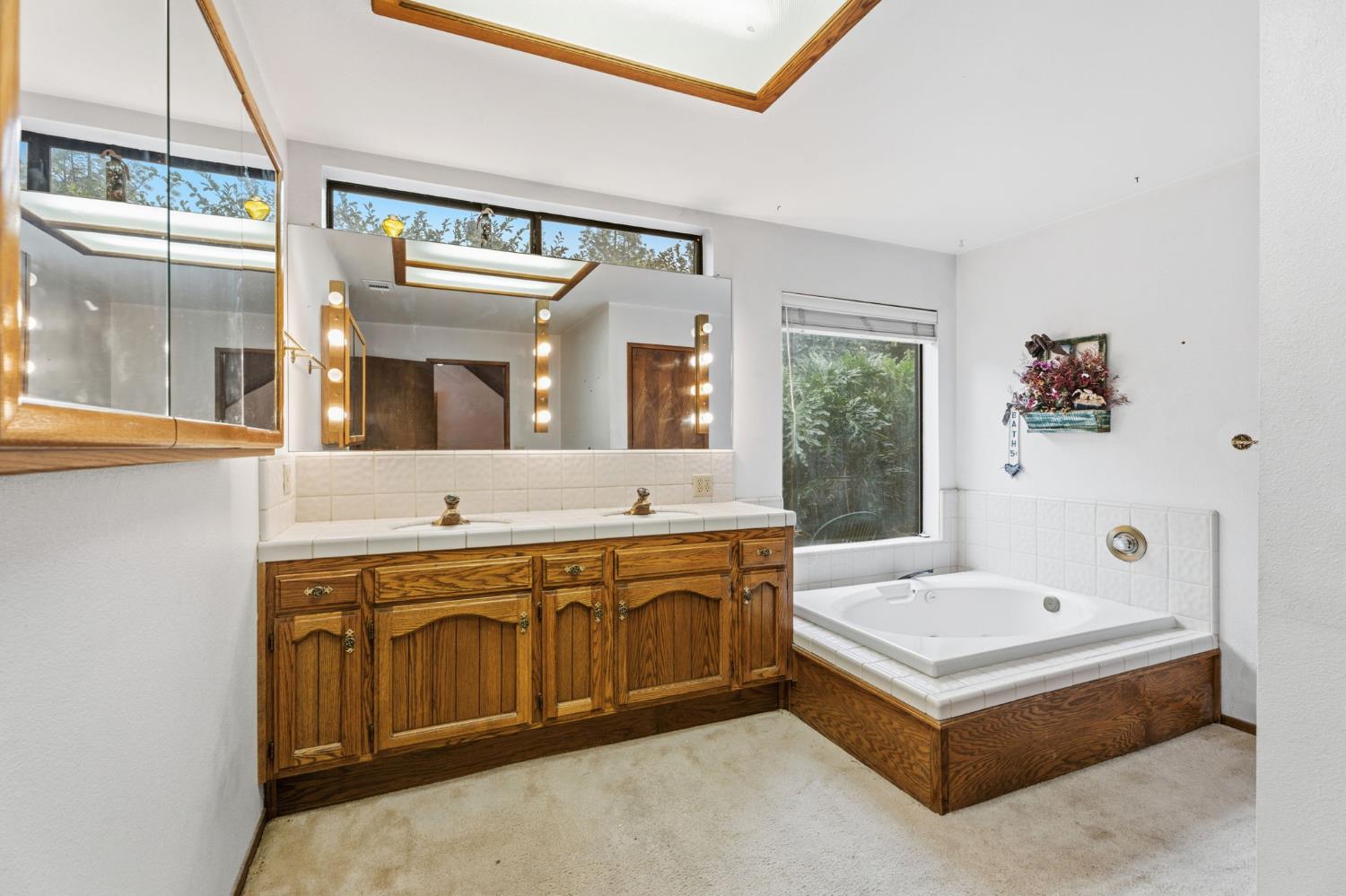 7442 N Tahan Ave, Fresno, CA 93711