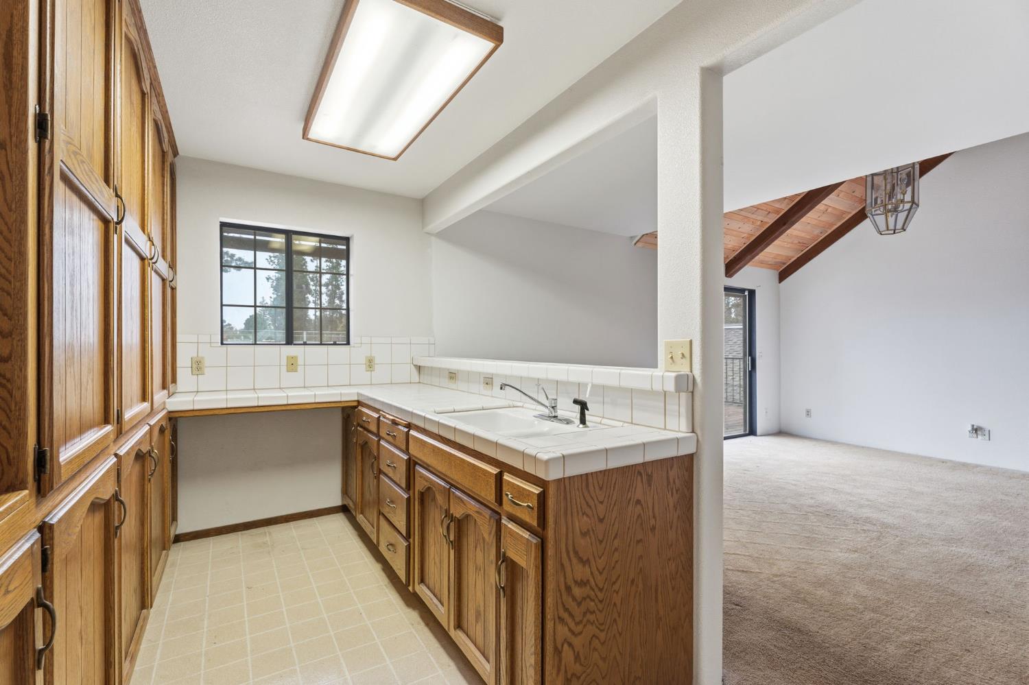 7442 N Tahan Ave, Fresno, CA 93711