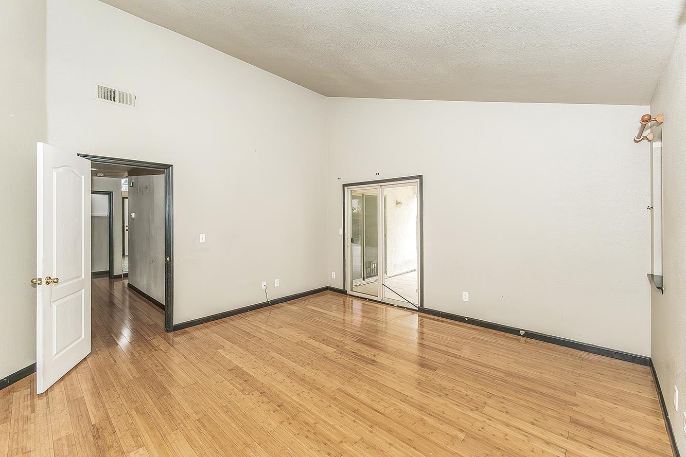 2829 E Decatur Ave, Fresno, CA 93720