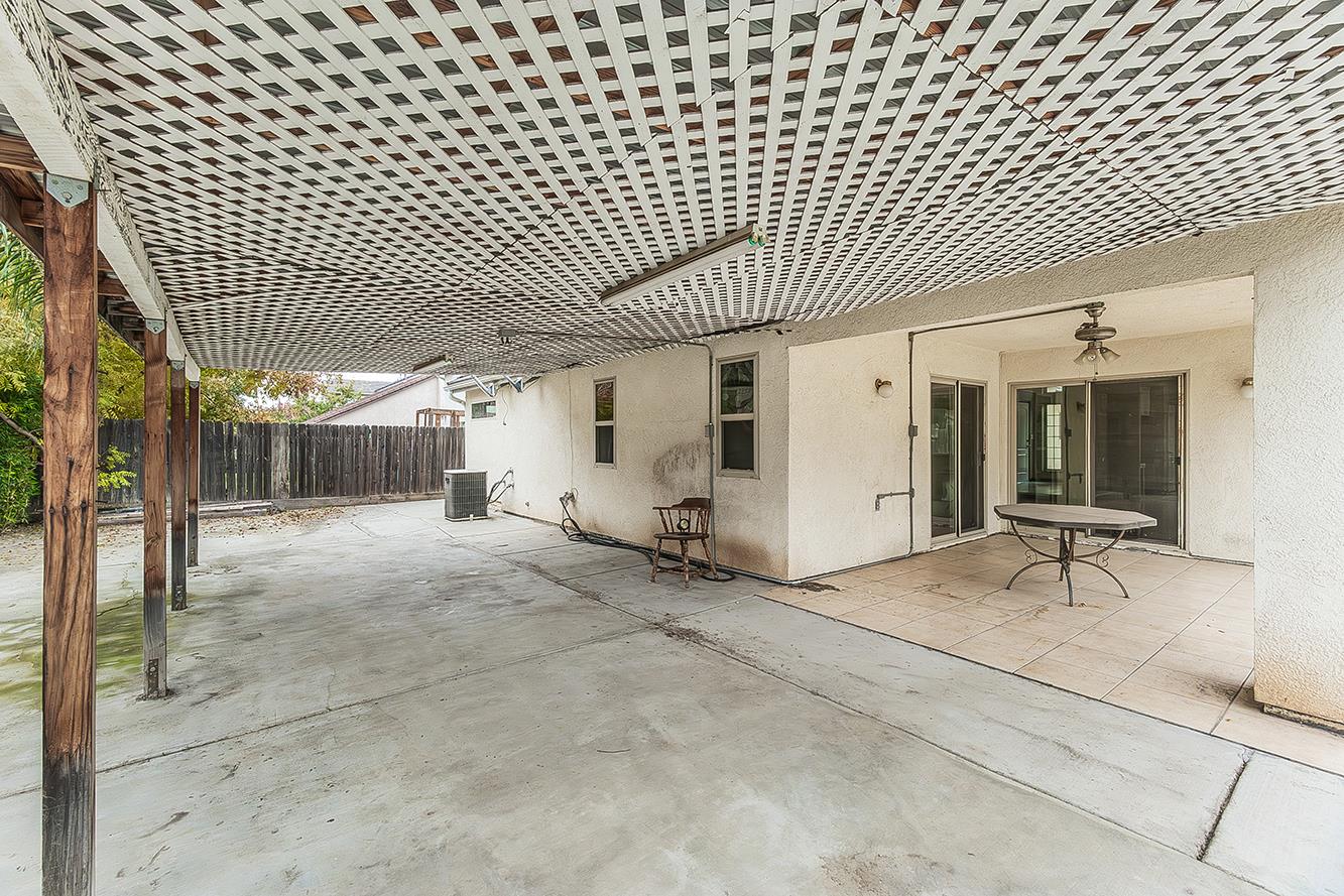 2829 E Decatur Ave, Fresno, CA 93720