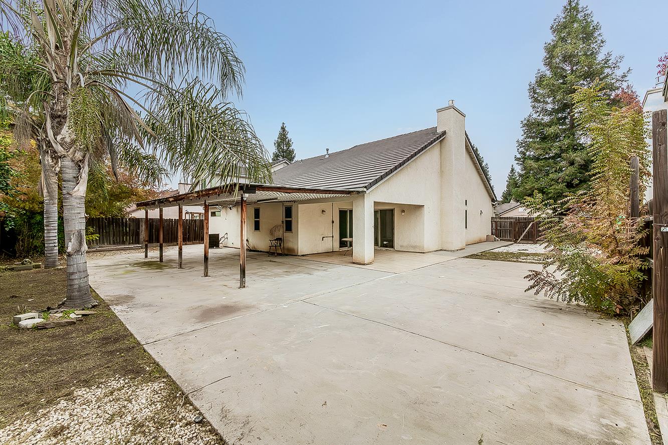2829 E Decatur Ave, Fresno, CA 93720