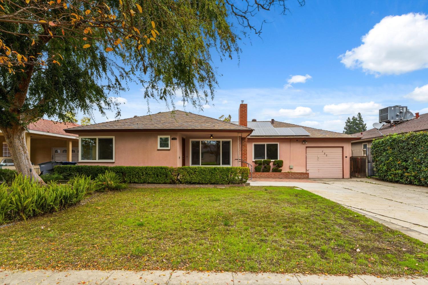 732 W Cortland Ave, Fresno, CA 93705