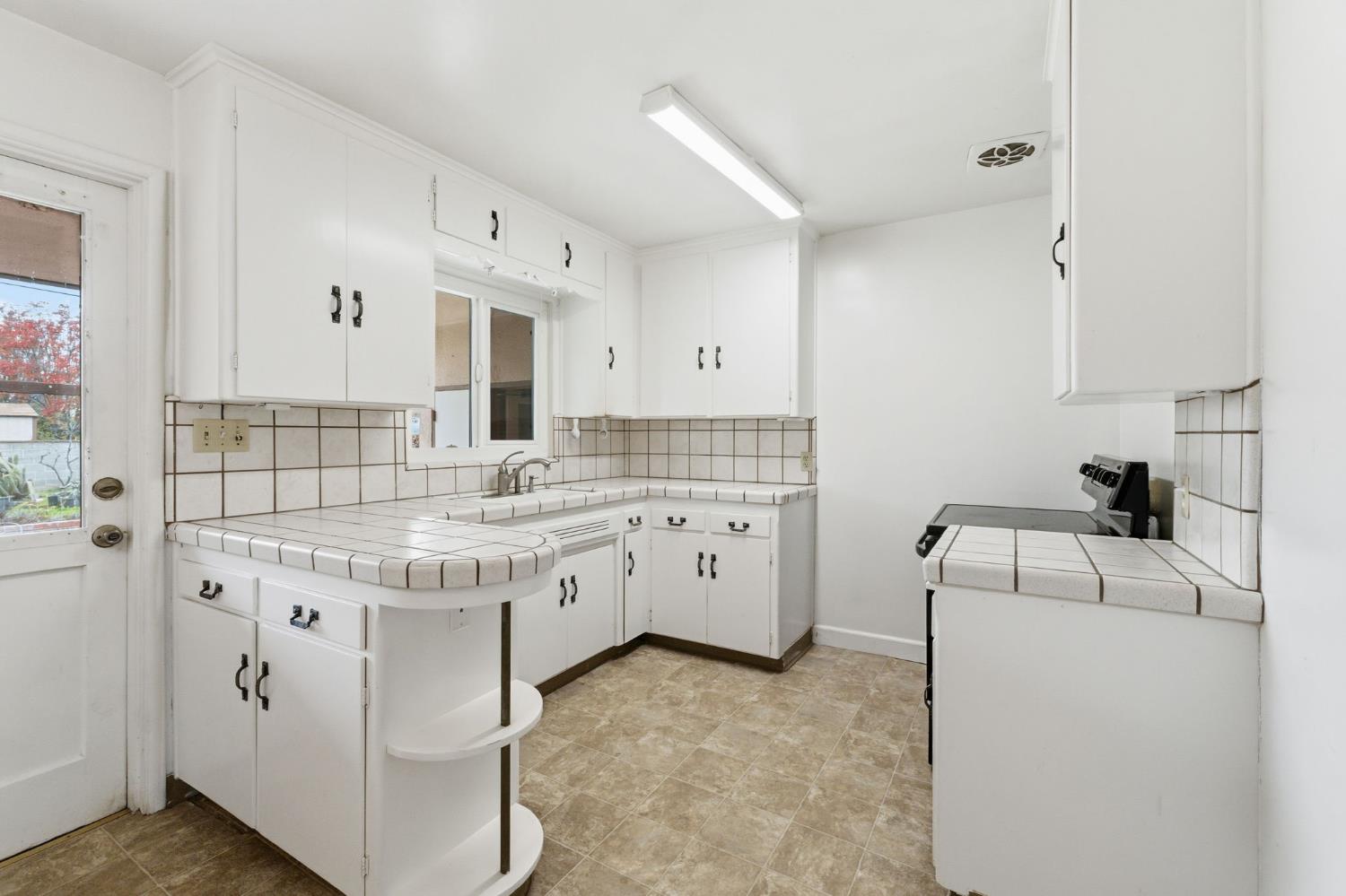 732 W Cortland Ave, Fresno, CA 93705