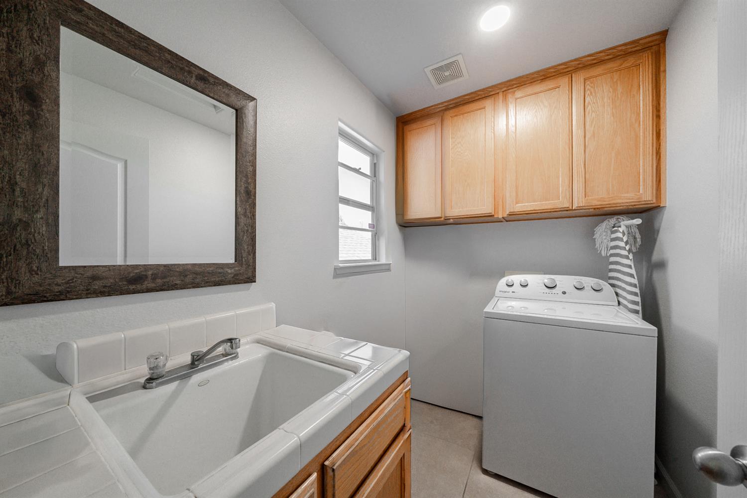 4774 W Oswego Ave, Fresno, CA 93722