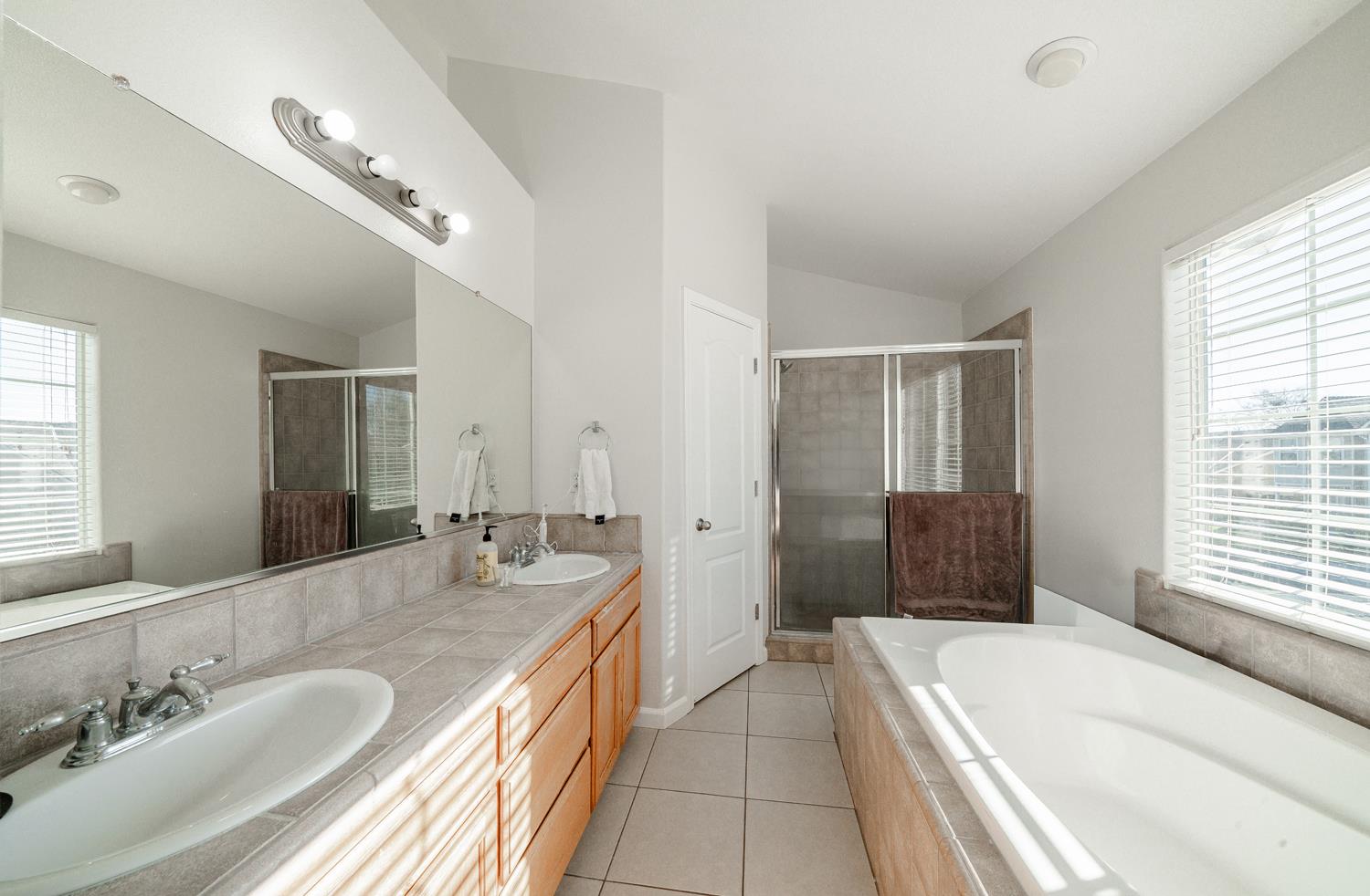 4774 W Oswego Ave, Fresno, CA 93722