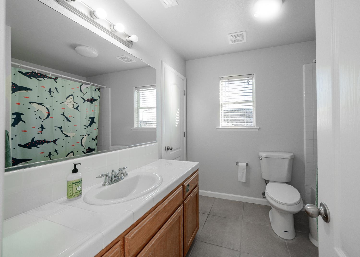 4774 W Oswego Ave, Fresno, CA 93722