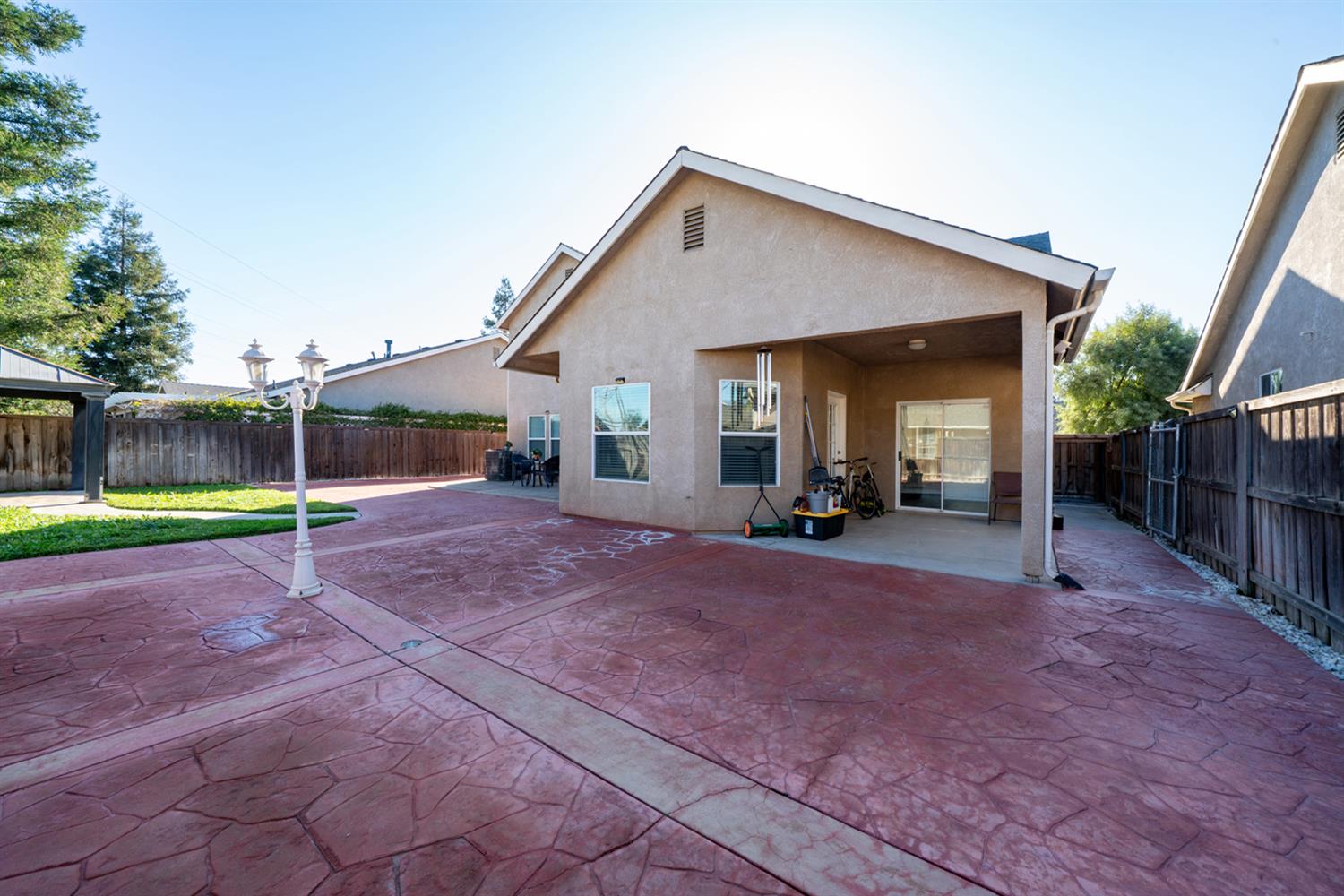 4774 W Oswego Ave, Fresno, CA 93722