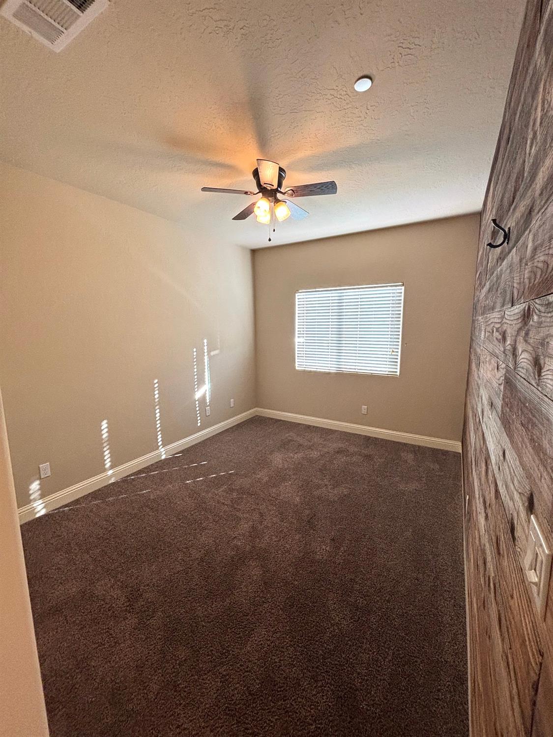 6248 E Farrin Ave, Fresno, CA 93727