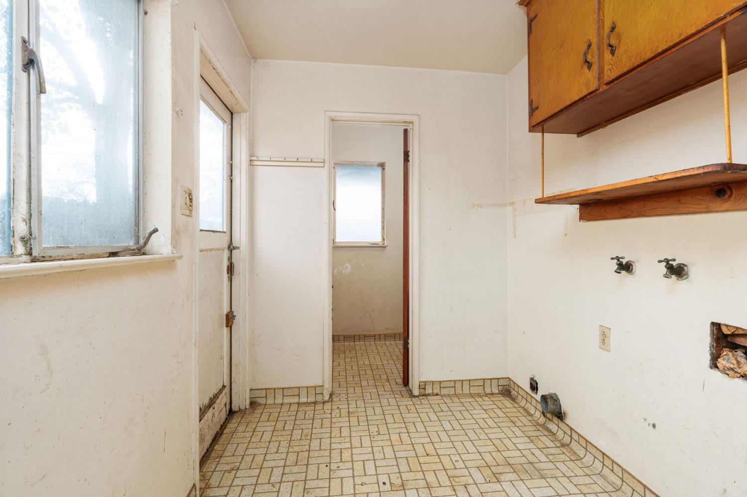 3314 E Swift Ave, Fresno, CA 93726