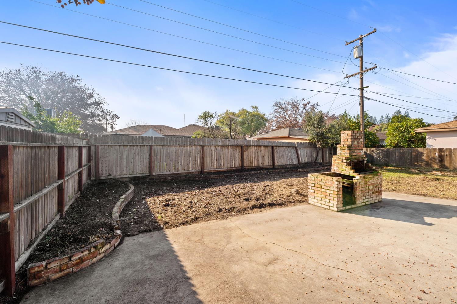 3314 E Swift Ave, Fresno, CA 93726