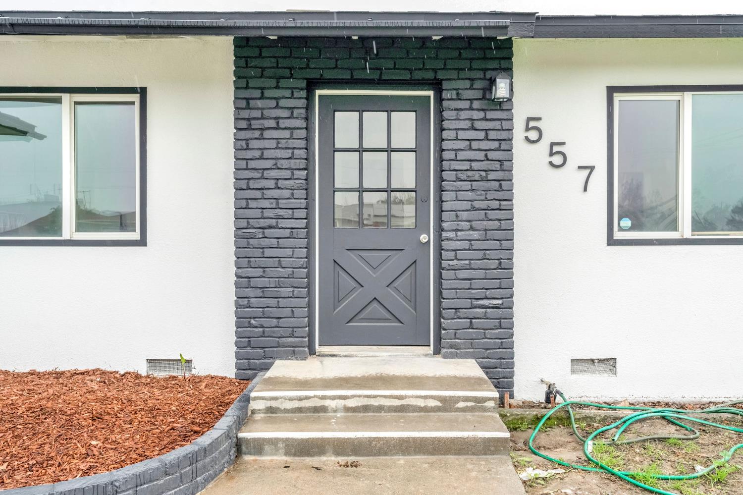 557 E Fantz Ave, Fresno, CA 93706