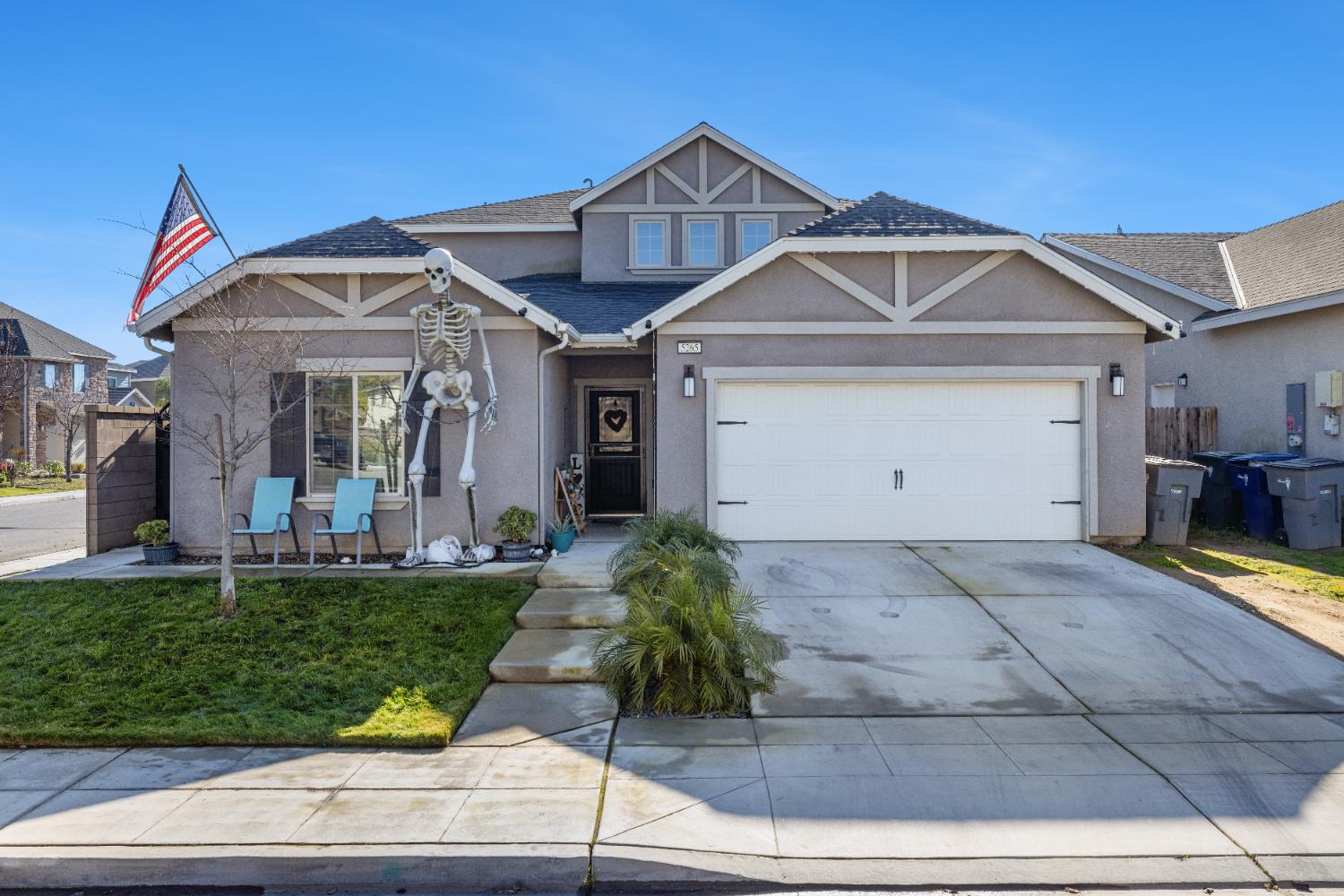 5265 W Lamona Ave, Fresno, CA 93722