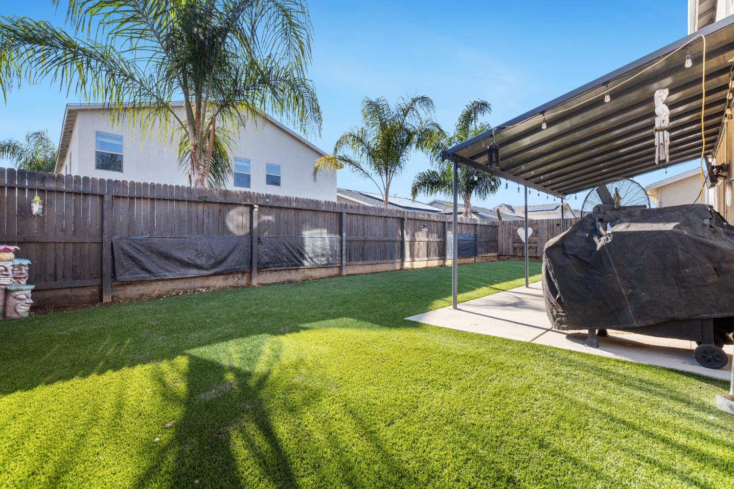 5265 W Lamona Ave, Fresno, CA 93722