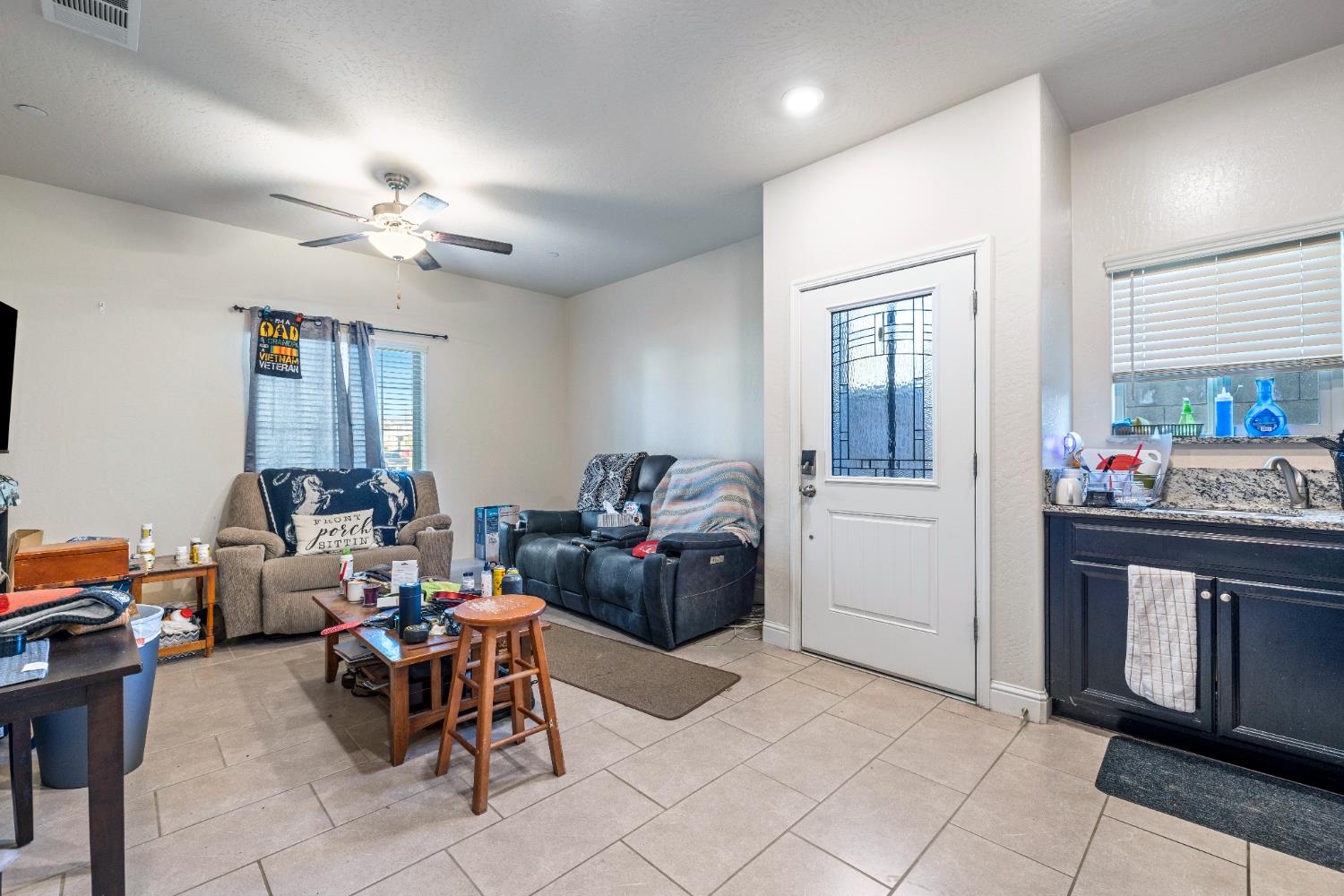 5265 W Lamona Ave, Fresno, CA 93722