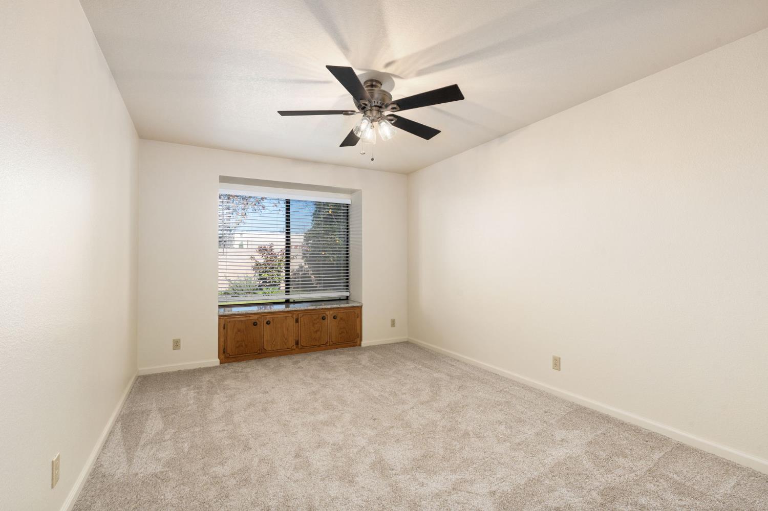 1544 E Jordan Ave, Fresno, CA 93720