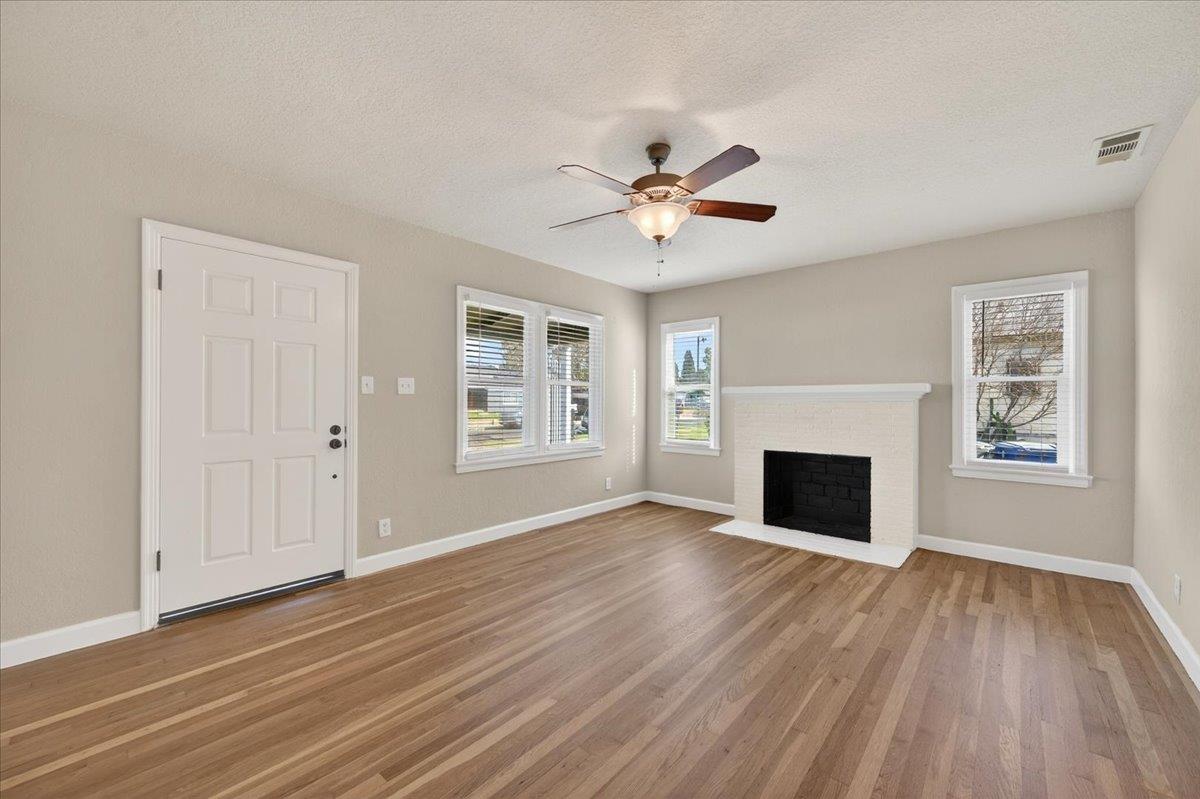 1146 E Cortland, Fresno, CA 93704