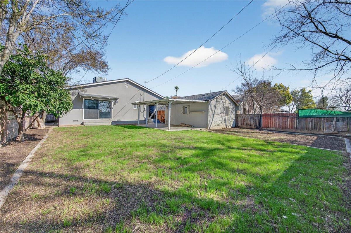 1146 E Cortland, Fresno, CA 93704