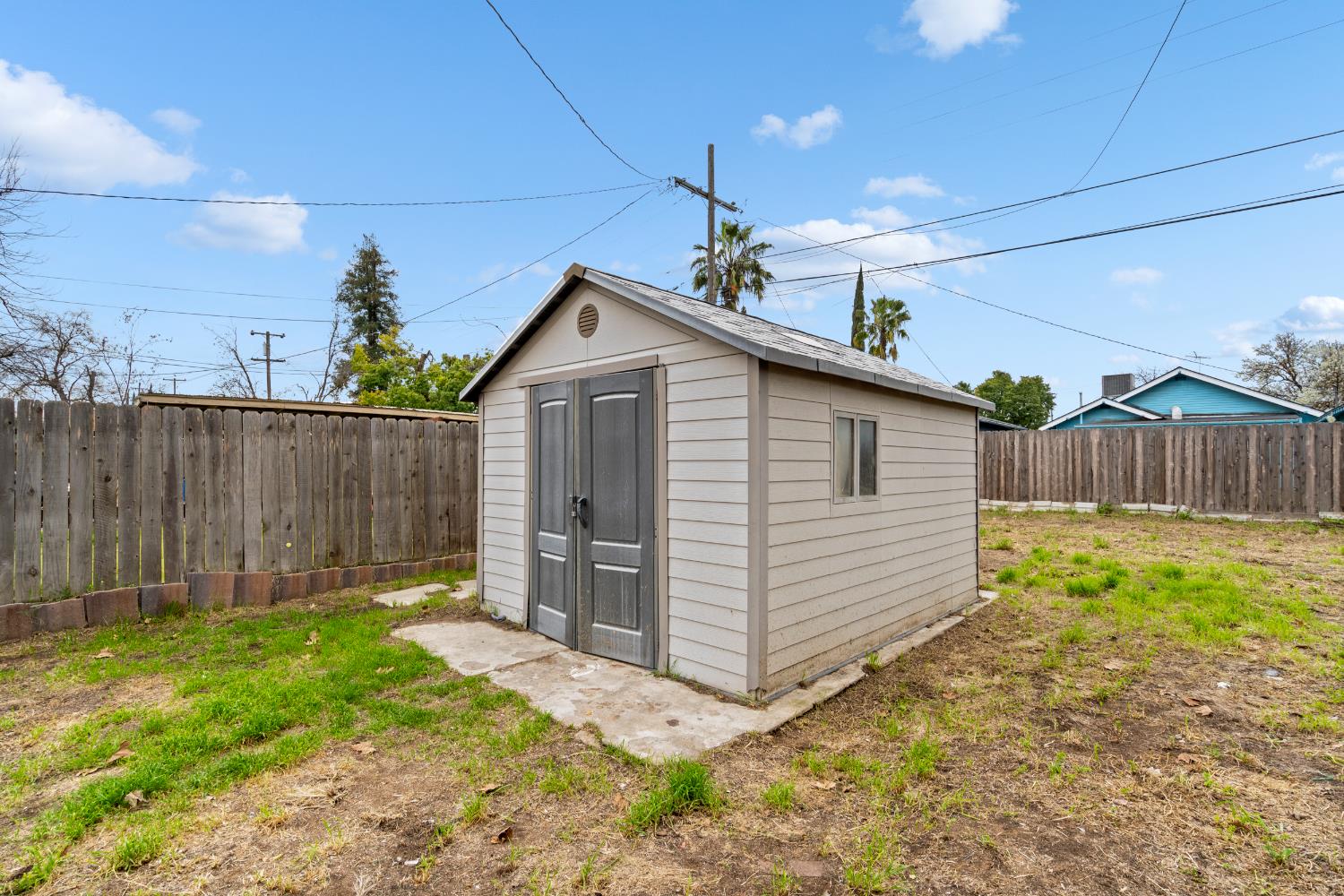 1377 N harrison, Fresno, CA 93728
