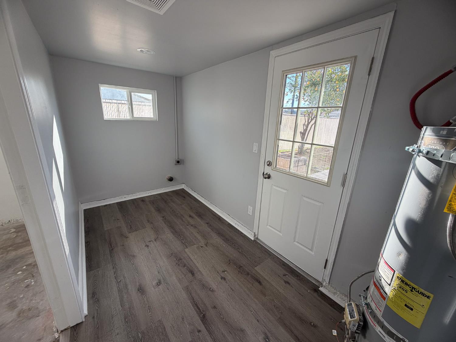 3812 E Clinton Ave, Fresno, CA 93703