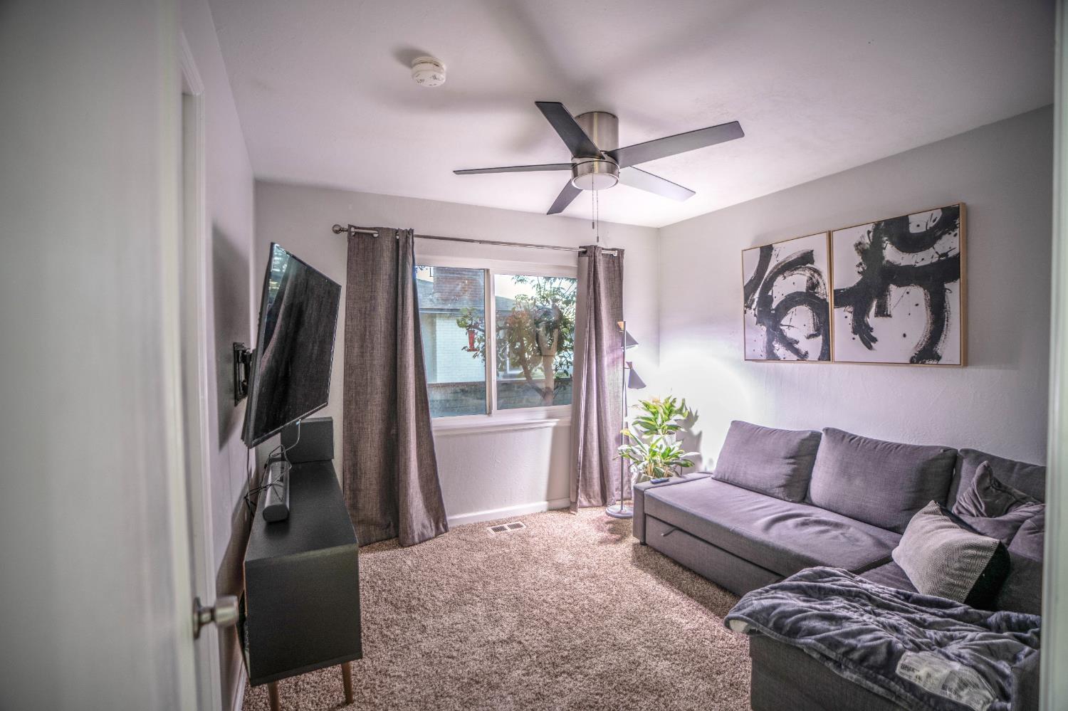 1447 W Normal Ave, Fresno, CA 93705