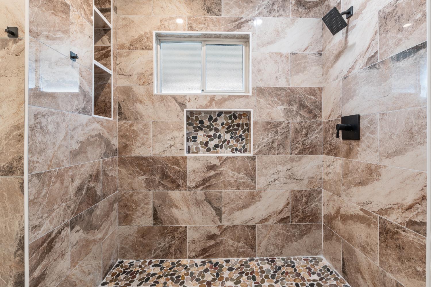 5167 E Dwight Way, Fresno, CA 93727