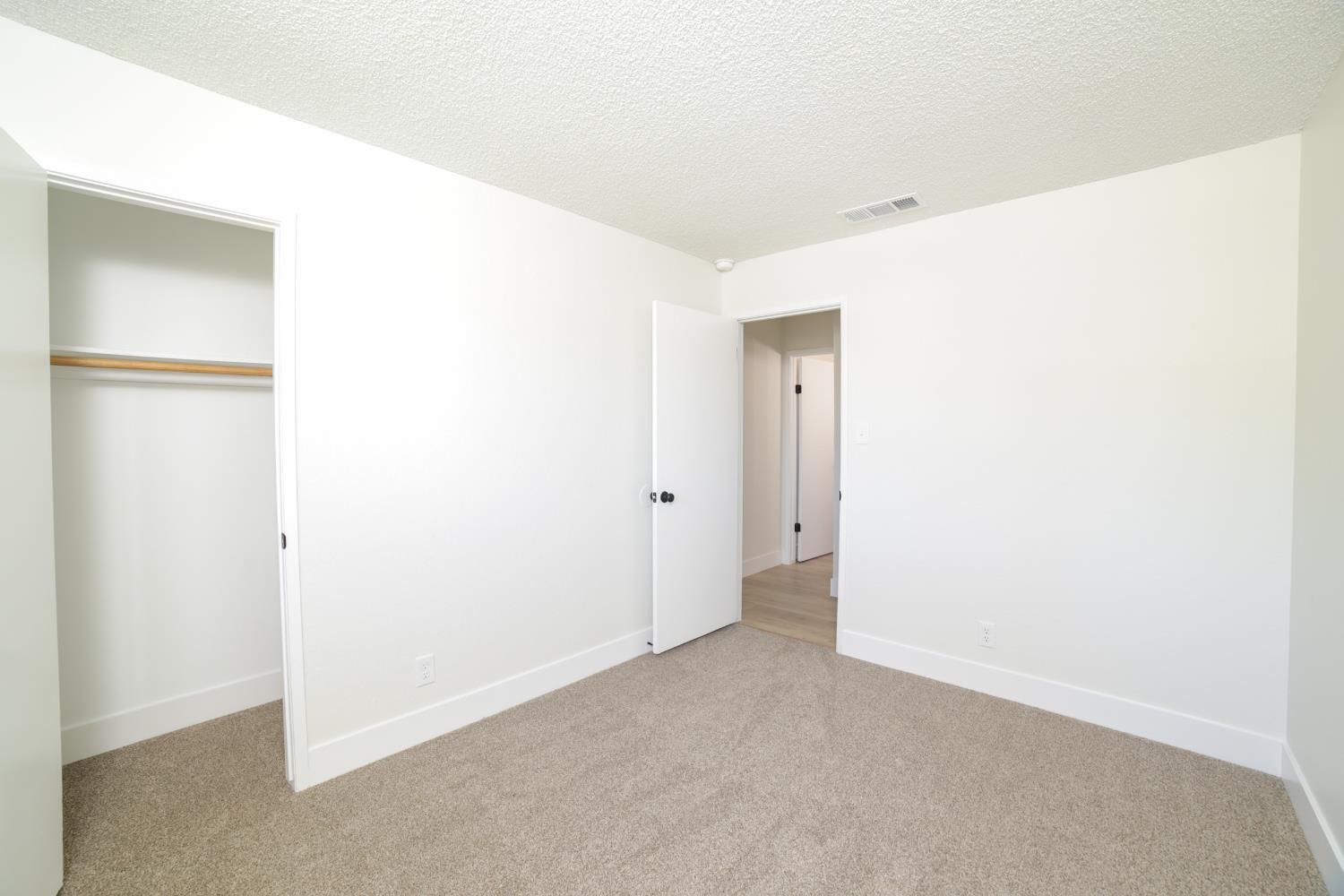 3231 W Indianapolis Ave, Fresno, CA 93722