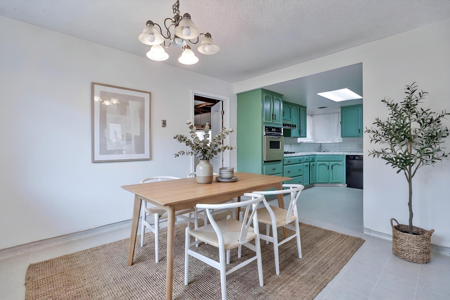 2158 E Palo Alto Ave, Fresno, CA 93710