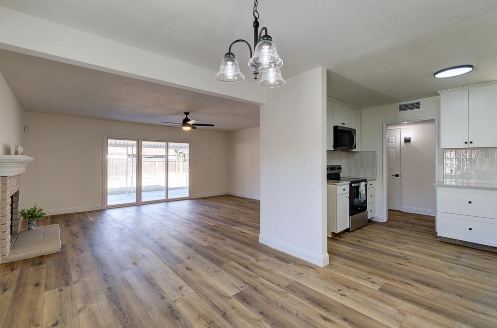 4745 N 5Th St, Fresno, CA 93726