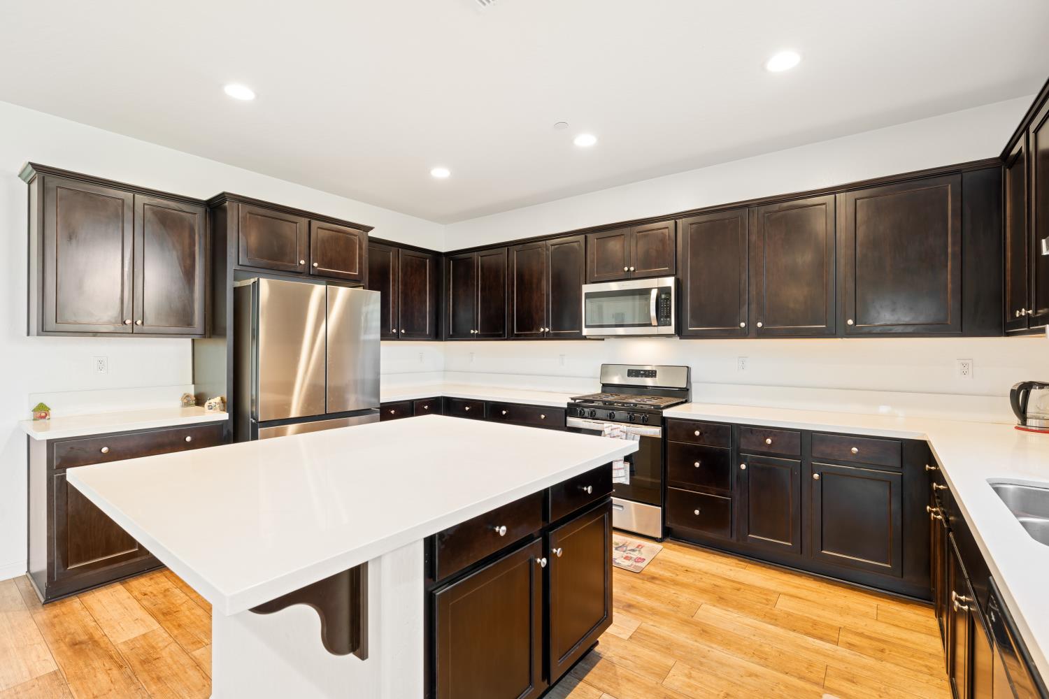 6660 E Yale Ave, Fresno, CA 93727