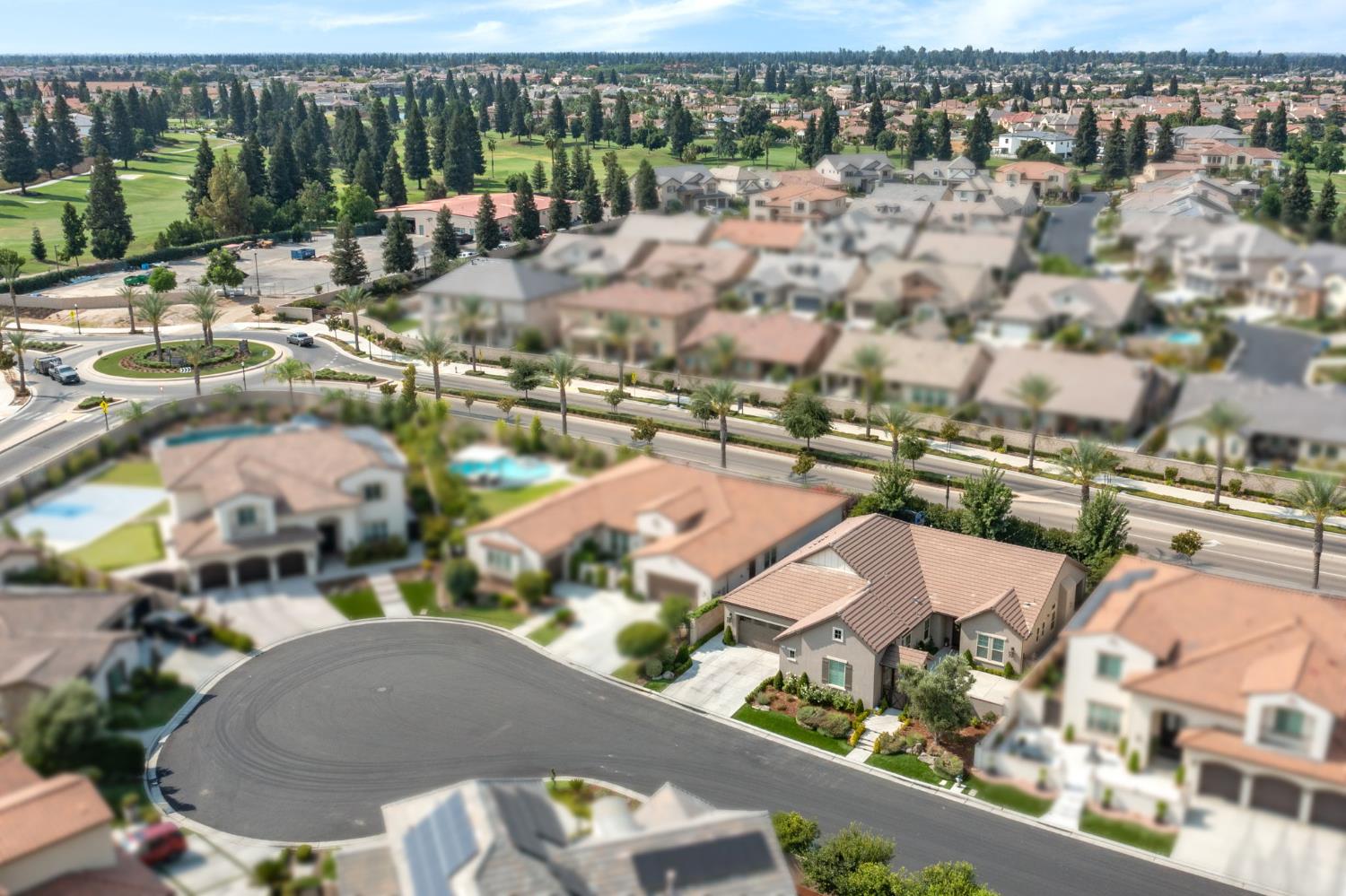 11865 N Ridgeway Dr, Fresno, CA 93730