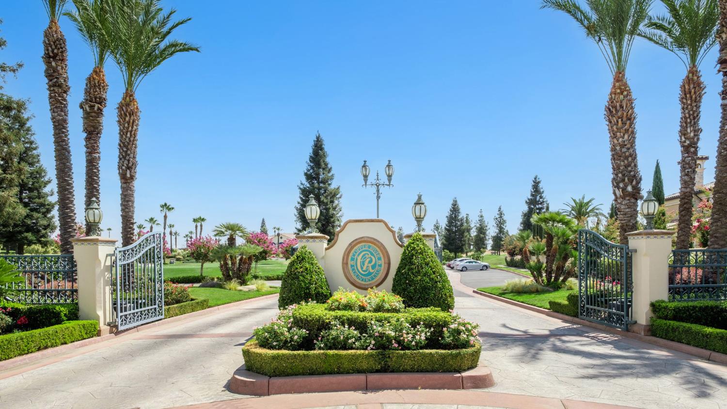 11865 N Ridgeway Dr, Fresno, CA 93730