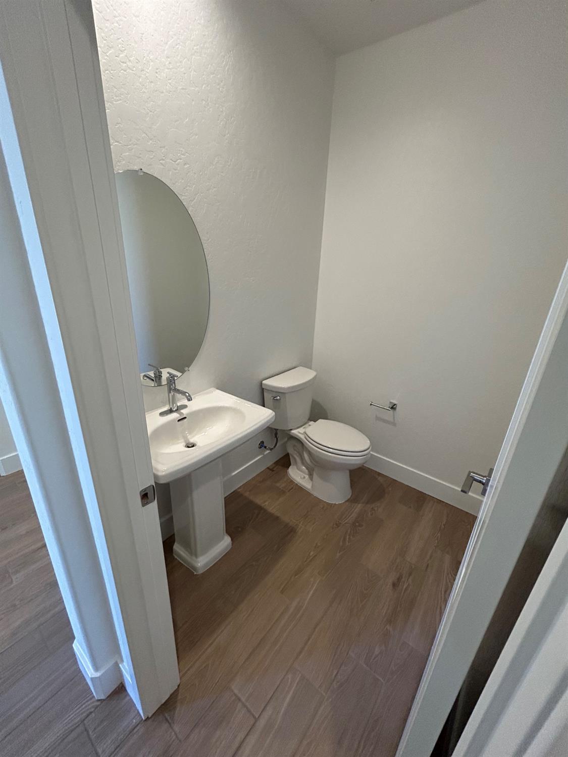 2873 E Corteza Dr, Fresno, CA 93730