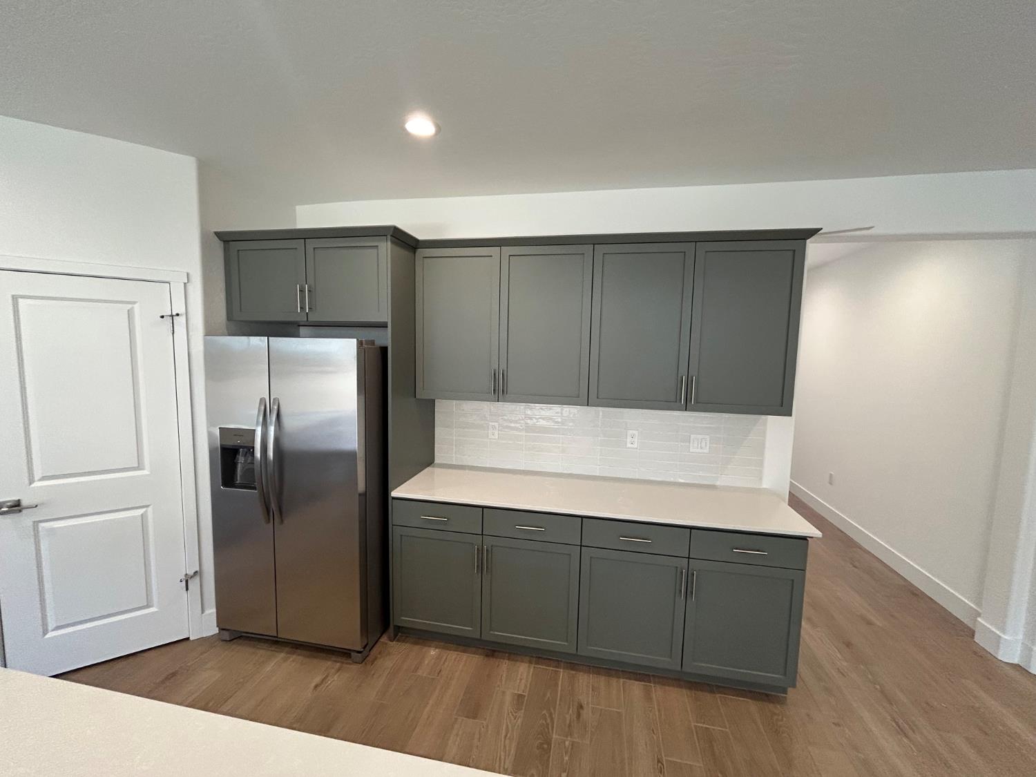 2873 E Corteza Dr, Fresno, CA 93730