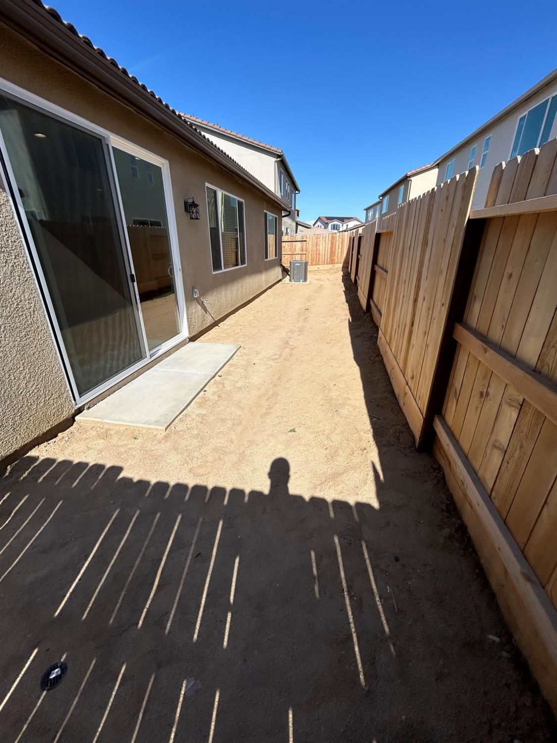 2873 E Corteza Dr, Fresno, CA 93730