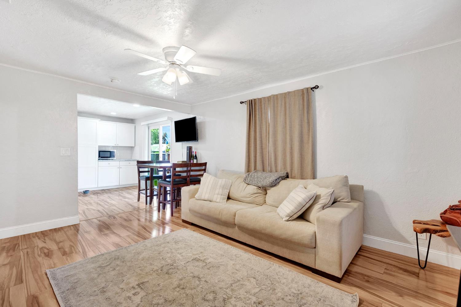 4104 E Madison Ave, Fresno, CA 93702