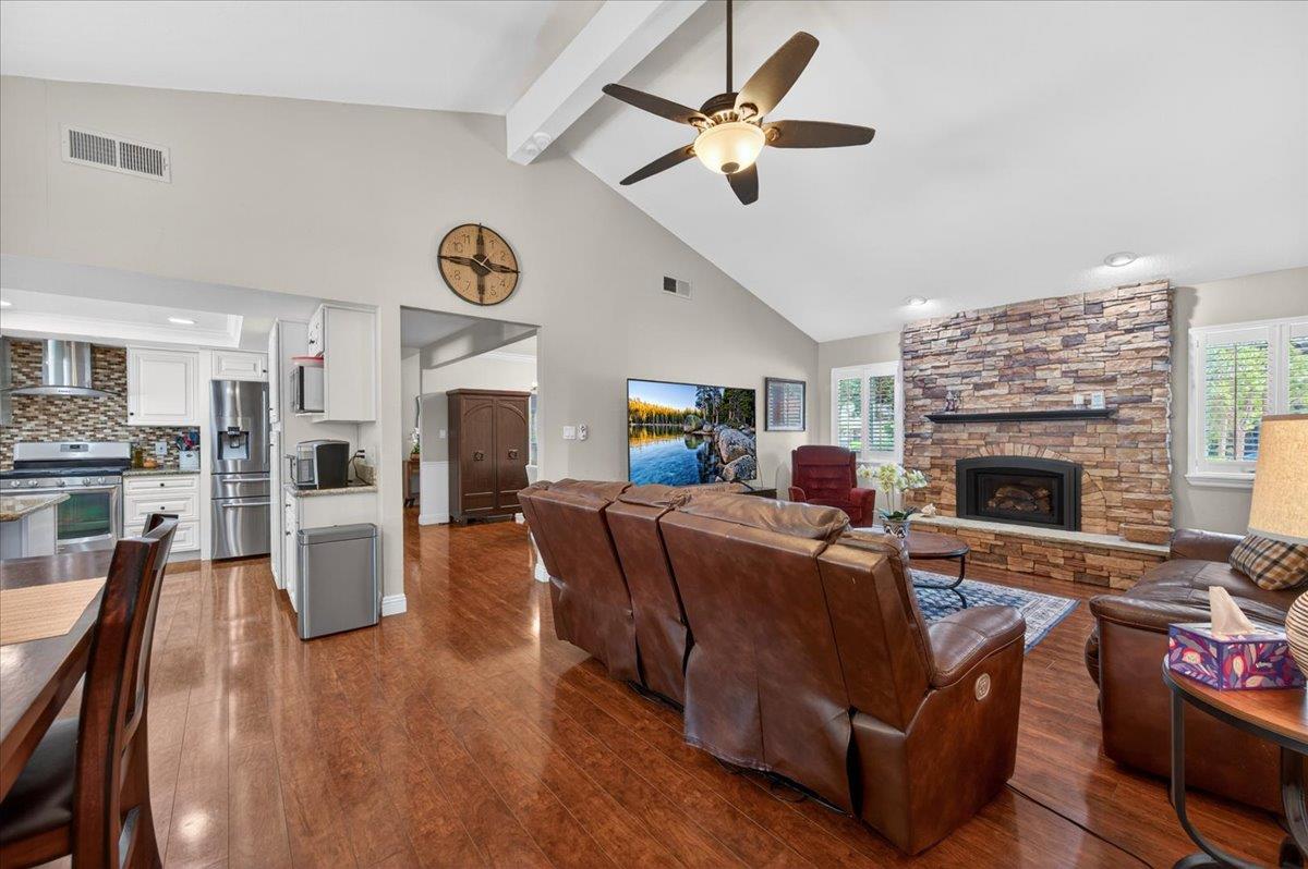 3132 W Alluvial Ave, Fresno, CA 93711