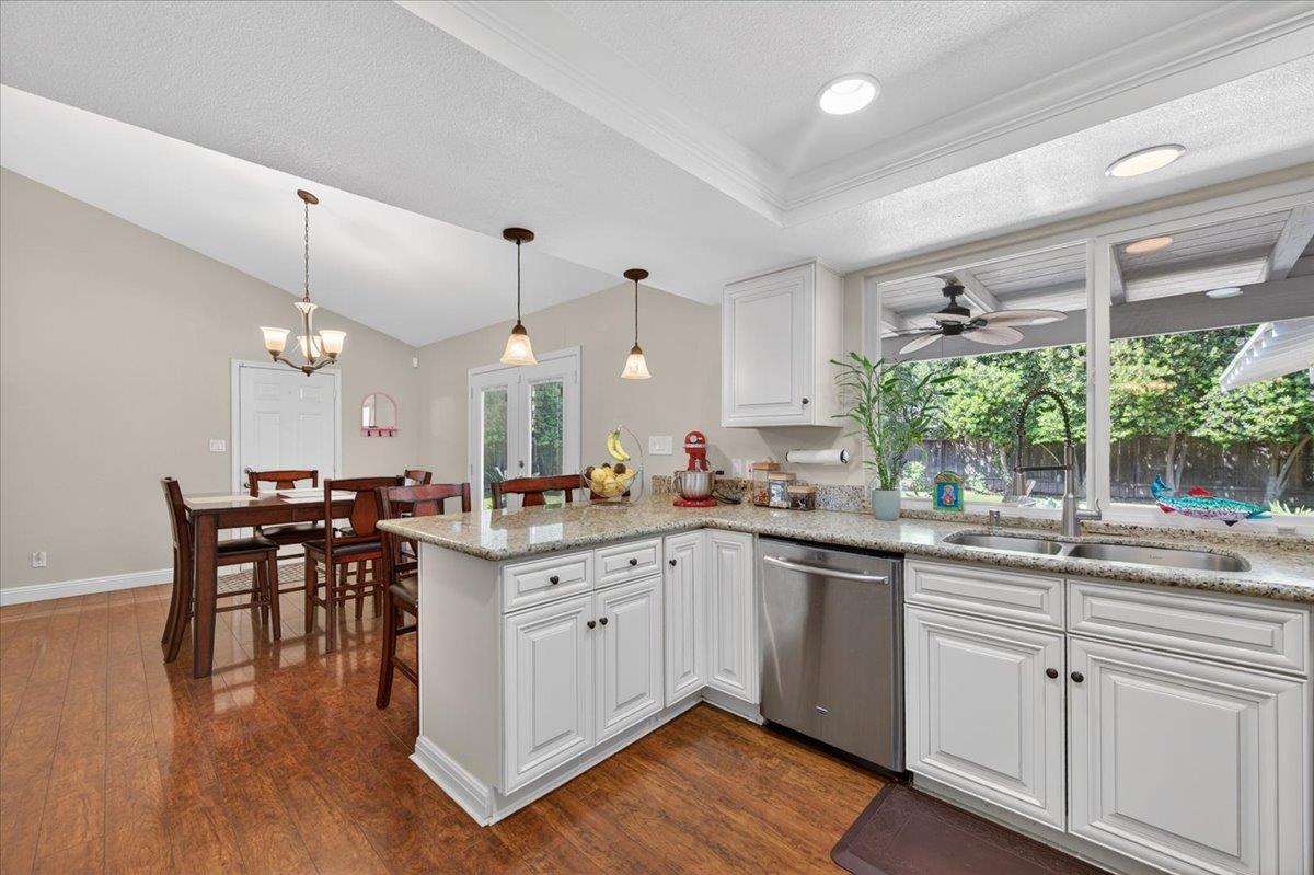 3132 W Alluvial Ave, Fresno, CA 93711