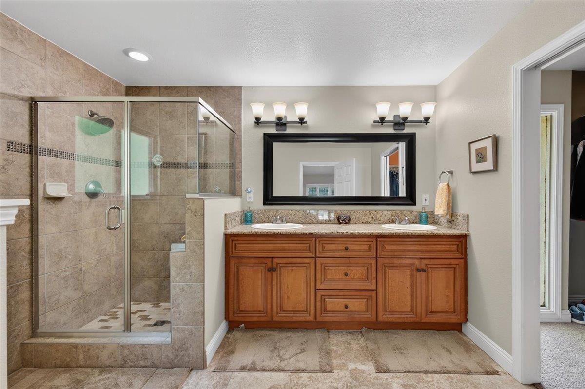 3132 W Alluvial Ave, Fresno, CA 93711