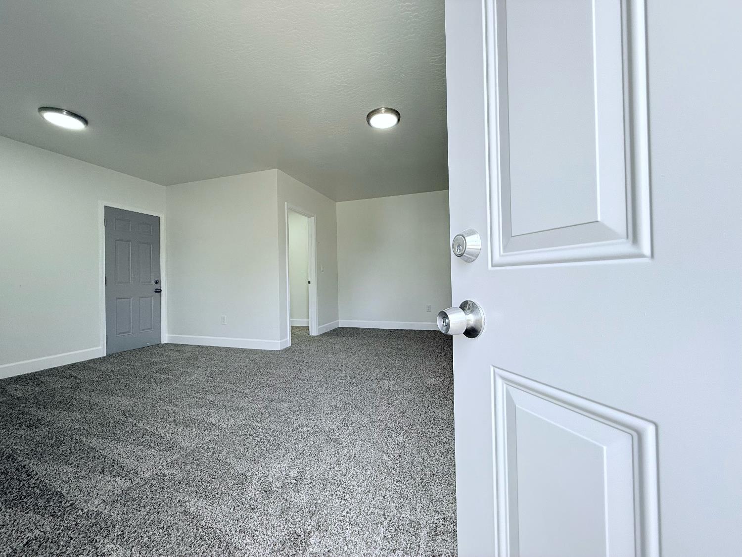 242 Fresno St, Fresno, CA 93706