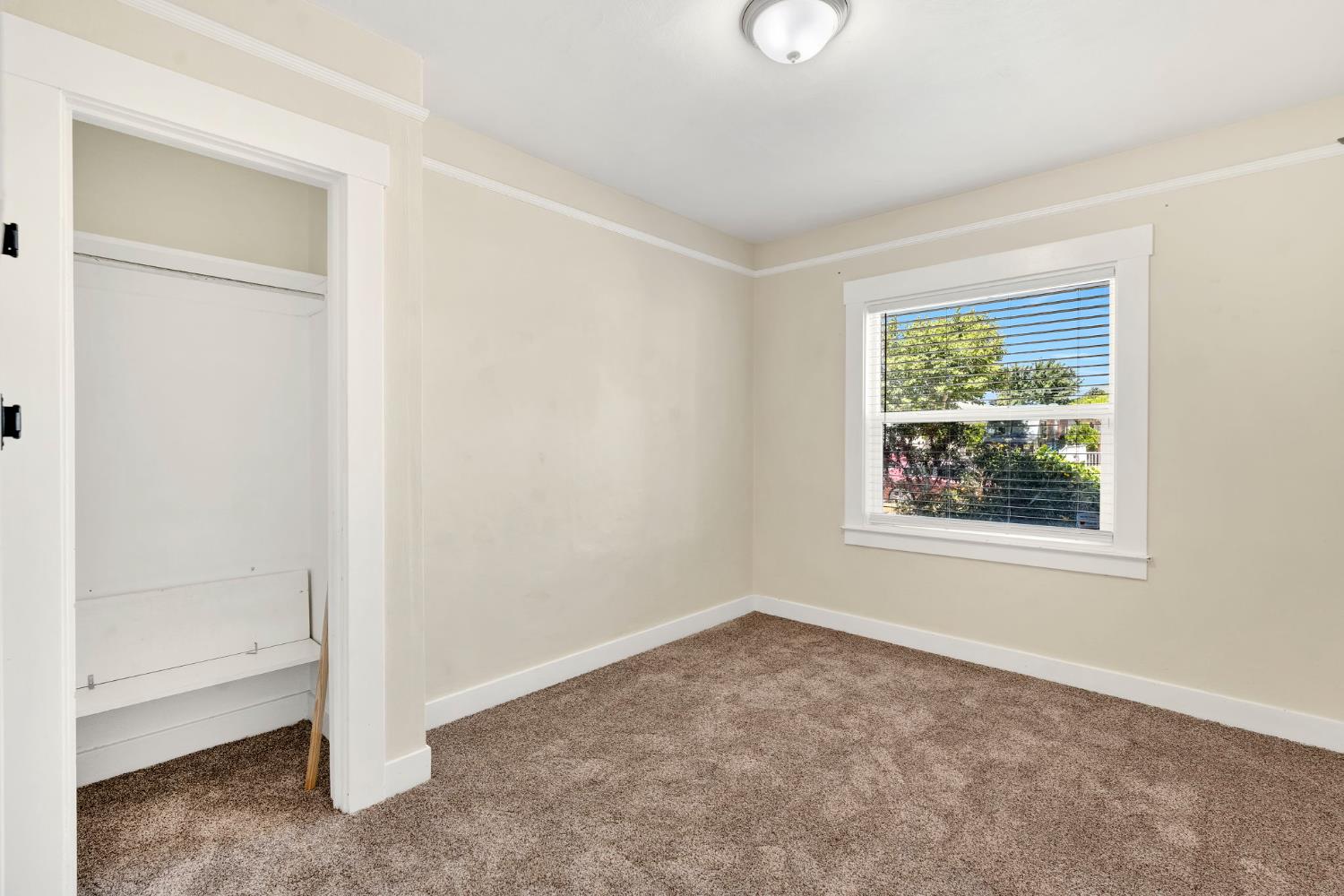 4338 E Grant Ave, Fresno, CA 93702