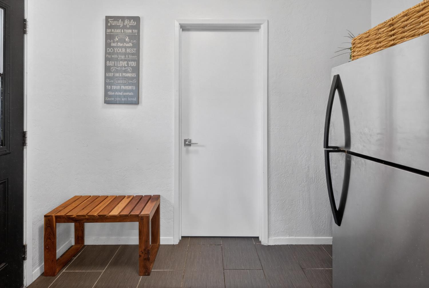 1923 S Fairway, Fresno, CA 93727