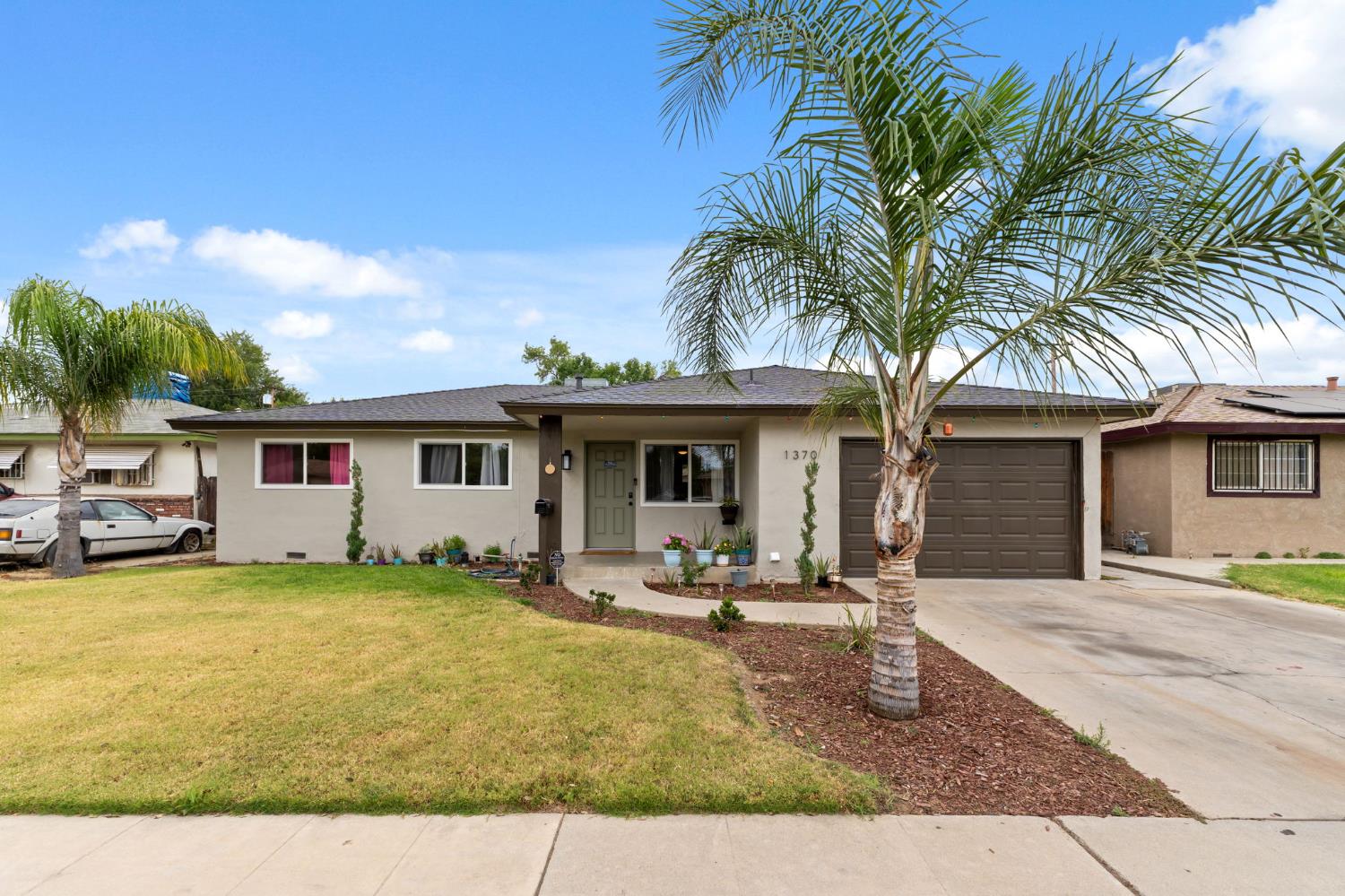 1370 N Willow Ave, Fresno, CA 93727