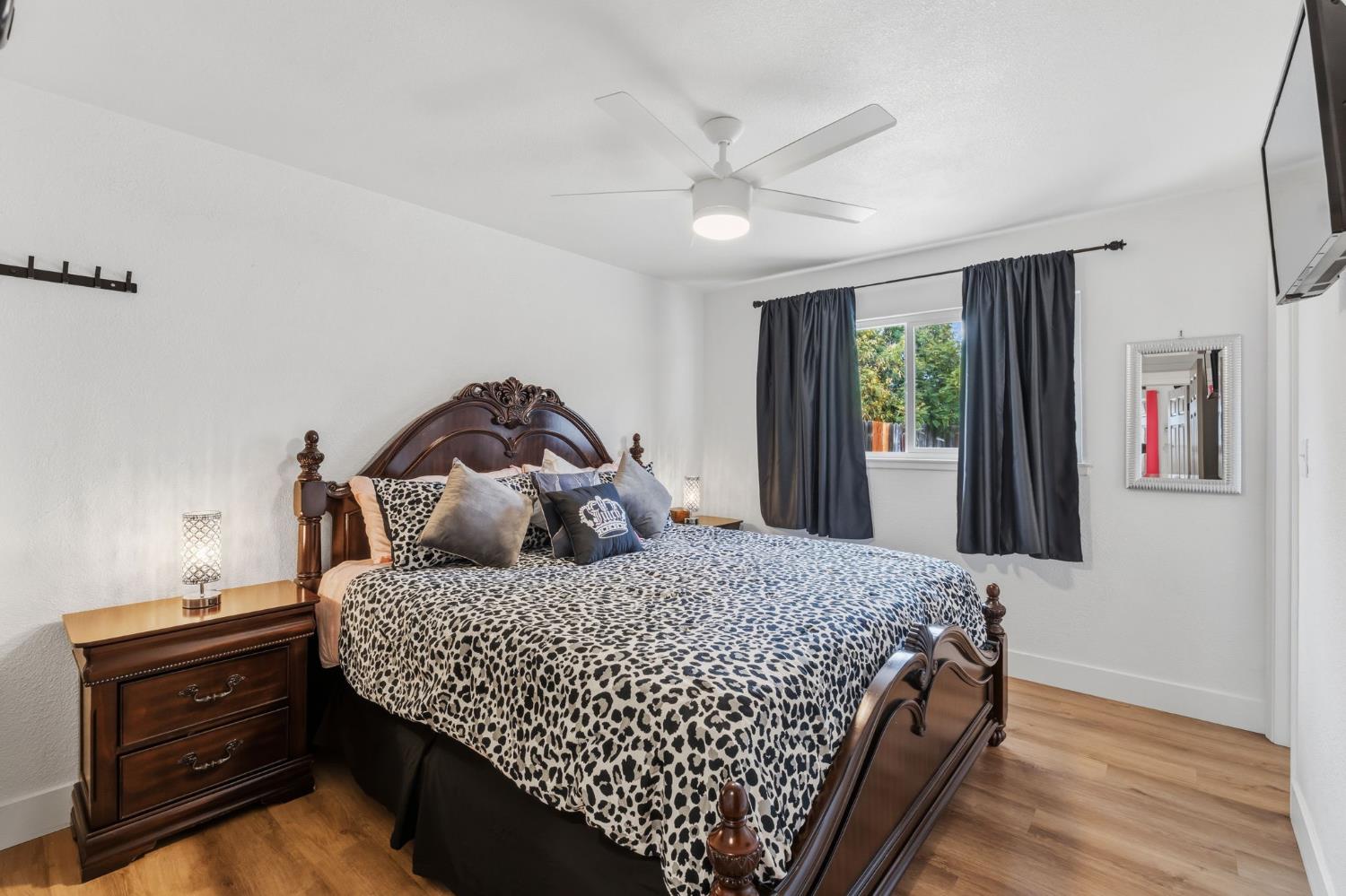 1370 N Willow Ave, Fresno, CA 93727