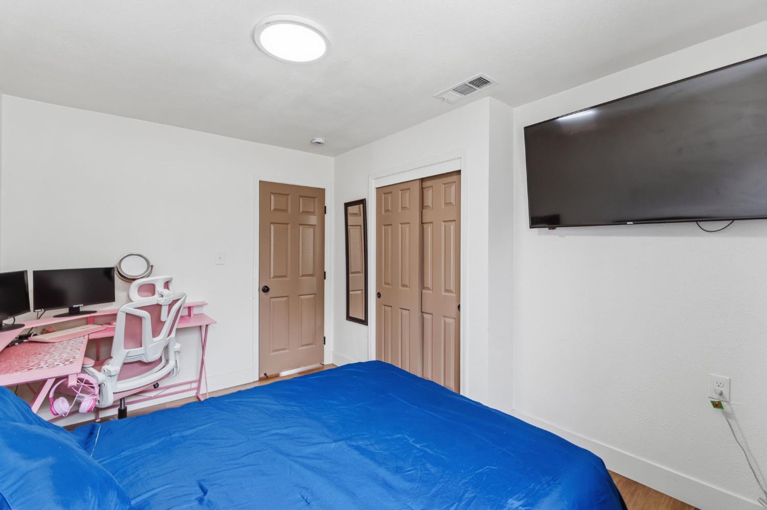 1370 N Willow Ave, Fresno, CA 93727