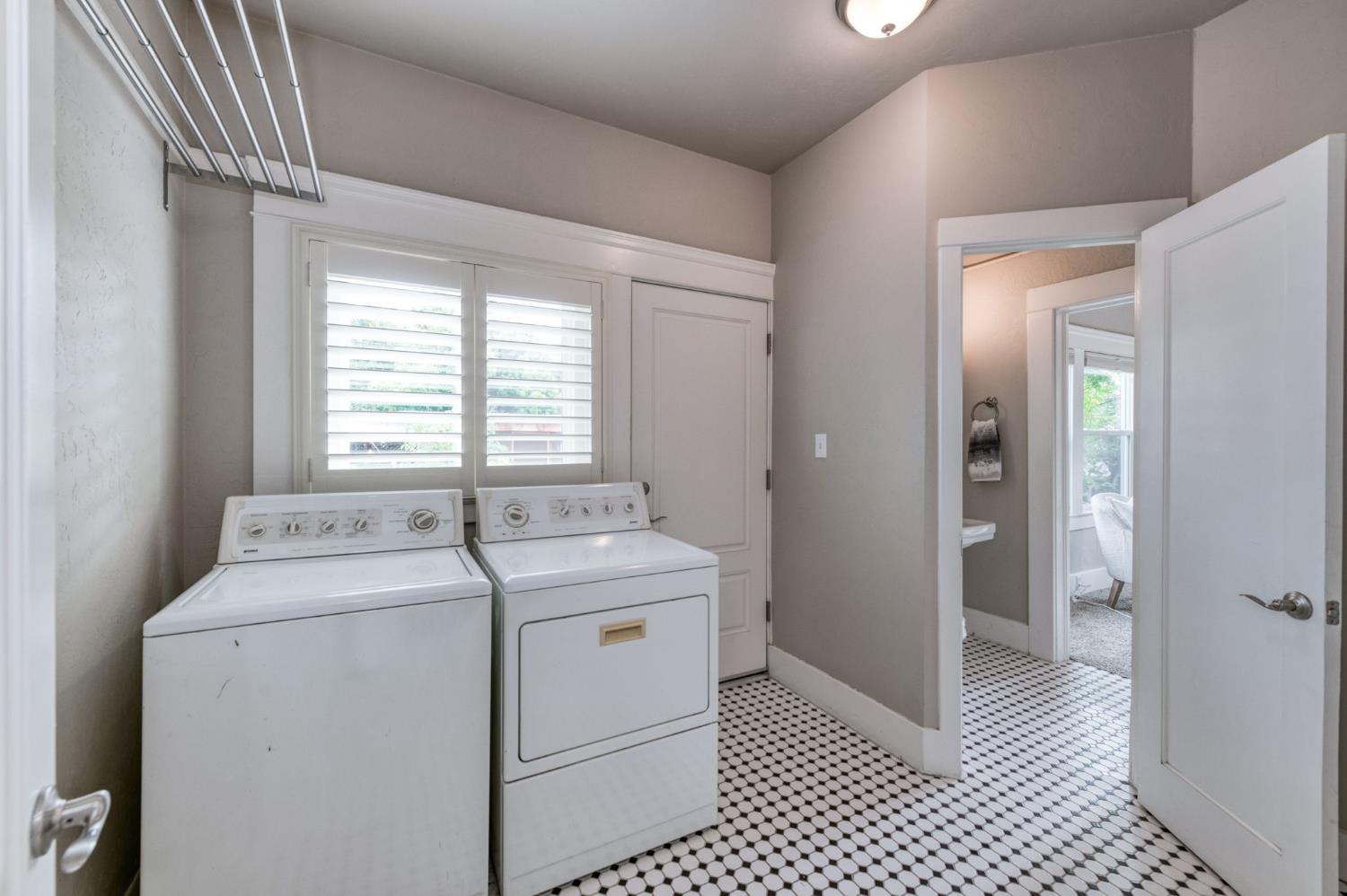 636 E Yale Ave, Fresno, CA 93704