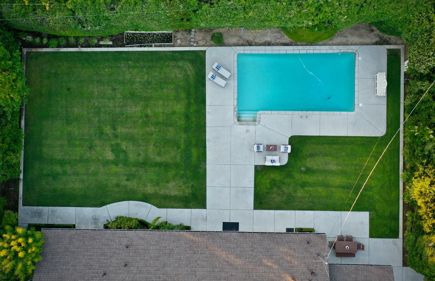 2530 W Dovewood Ln, Fresno, CA 93711